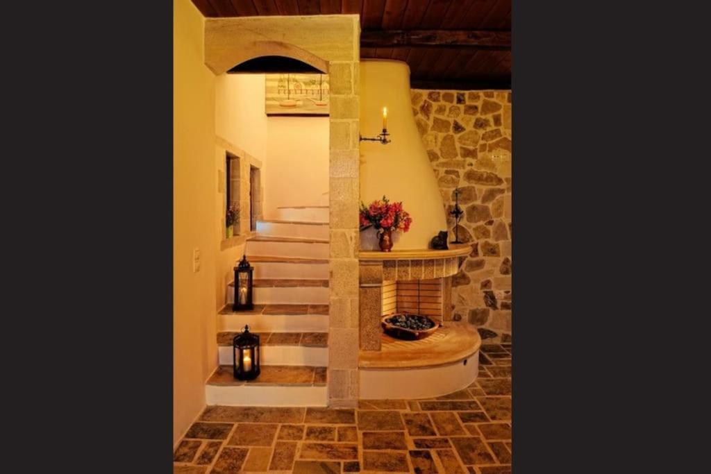 아클리아 Stone House With Sea View 빌라 외부 사진